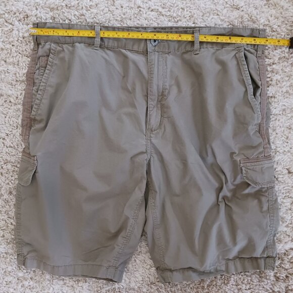 Falls Creek Men's Cargo Shorts Size 38 Taupe Beige 7 Pockets Hiking Fishing - Picture 7 of 9